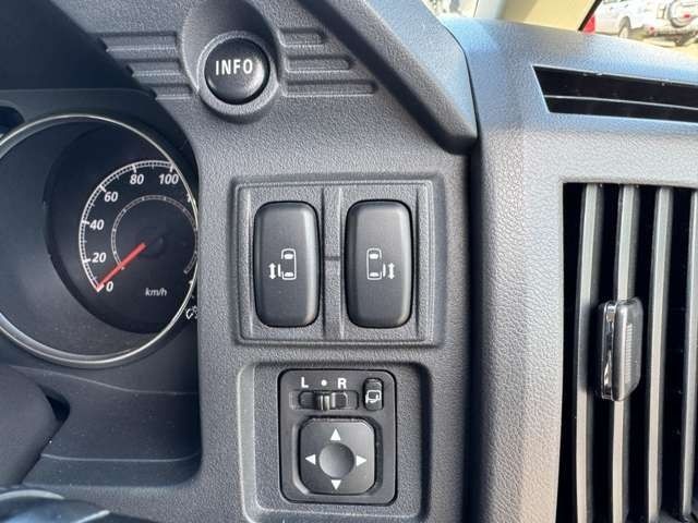 MITSUBISHI DELICA D:5 4WD 2015 Image 31