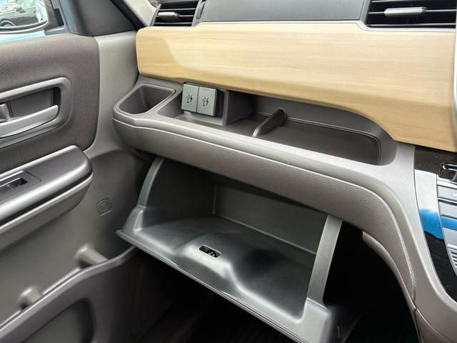 HONDA FREED HYBRID 2017 Image 31