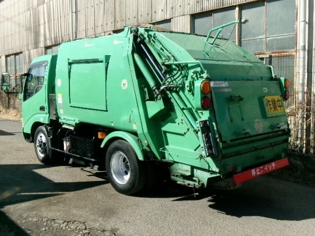 HINO DUTRO 2007 Image 31