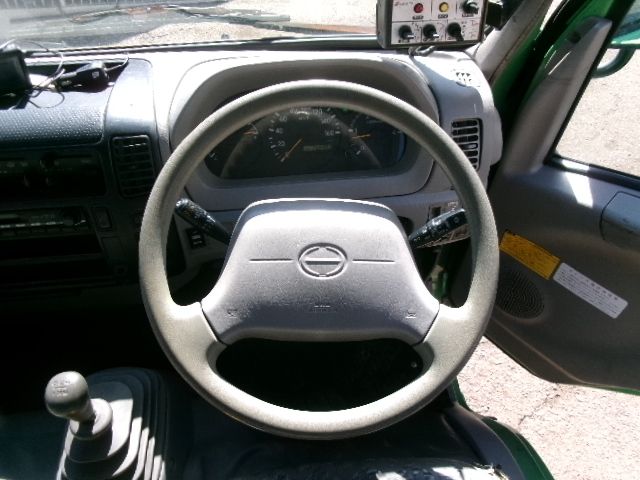 HINO DUTRO 2007 Image 31