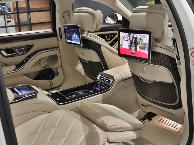 MERCEDES BENZ MERCEDES MAYBACH S C 2023 Image 31