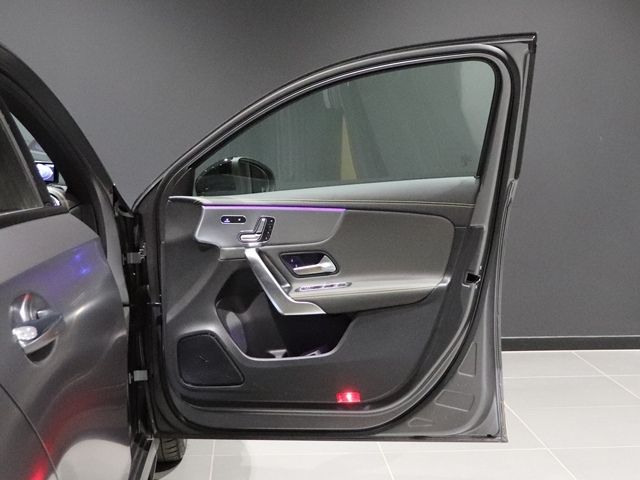 MERCEDES BENZ MERCEDES AMG A CLASS 2019 Image 31