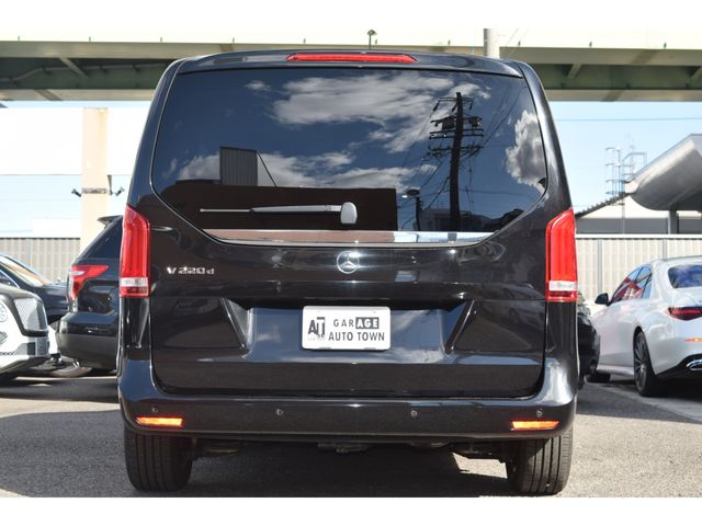 MERCEDES BENZ V CLAS 2017 Image 31