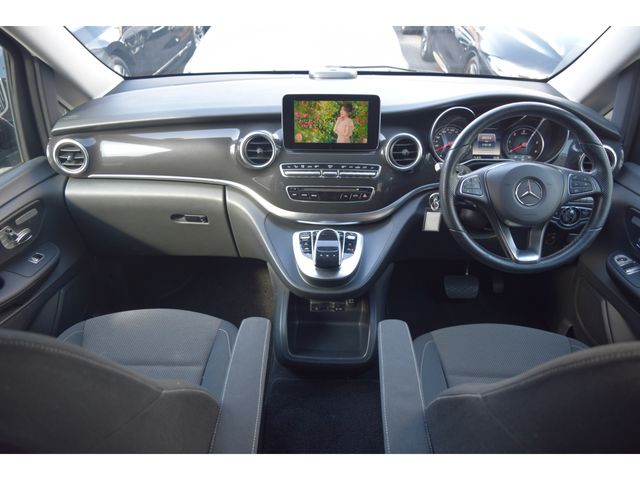 MERCEDES BENZ V CLAS 2017 Image 31