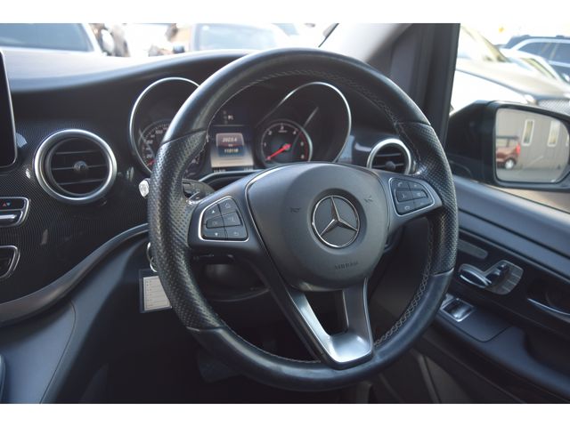 MERCEDES BENZ V CLAS 2017 Image 31