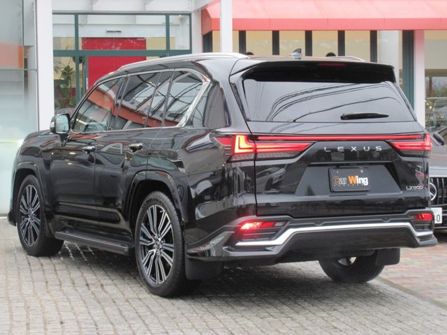 TOYOTA LEXUS LX600 2023 Image 31