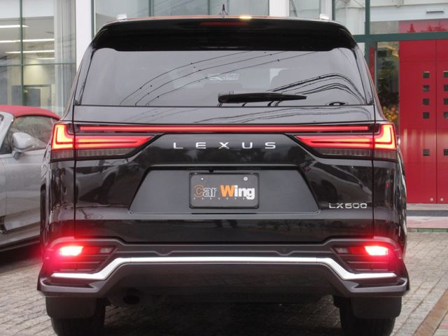 TOYOTA LEXUS LX600 2023 Image 31