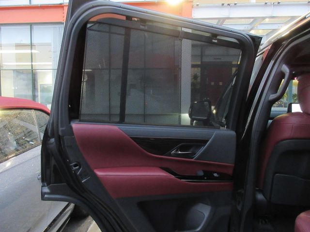 TOYOTA LEXUS LX600 2023 Image 31