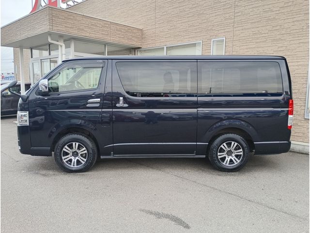 TOYOTA HIACE VAN 4WD 2023 Image 31