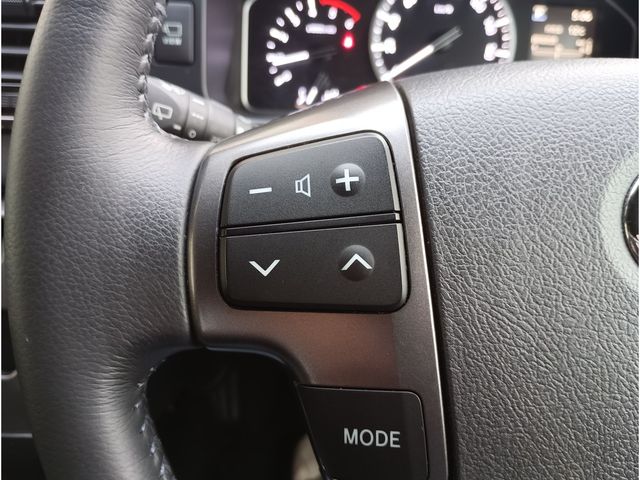 TOYOTA HIACE VAN 4WD 2023 Image 31