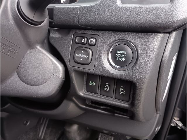 TOYOTA HIACE VAN 4WD 2023 Image 31