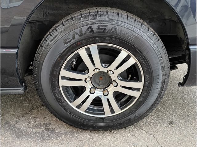 TOYOTA HIACE VAN 4WD 2023 Image 31