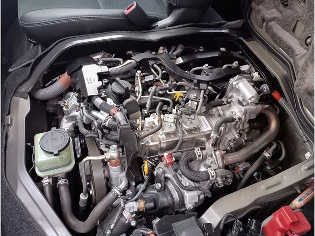 TOYOTA HIACE VAN 4WD 2023 Image 31