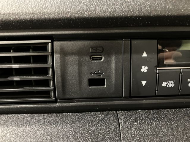 HONDA N BOX CUSTOM 4WD 2024 Image 31