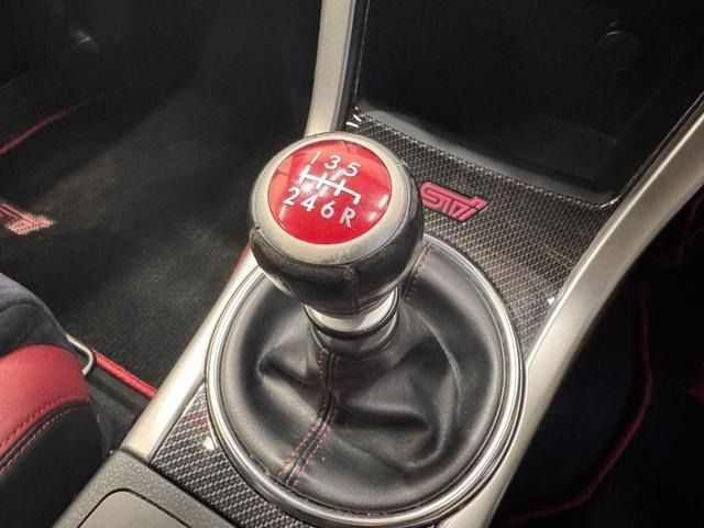 SUBARU WRX STI 2015 Image 31