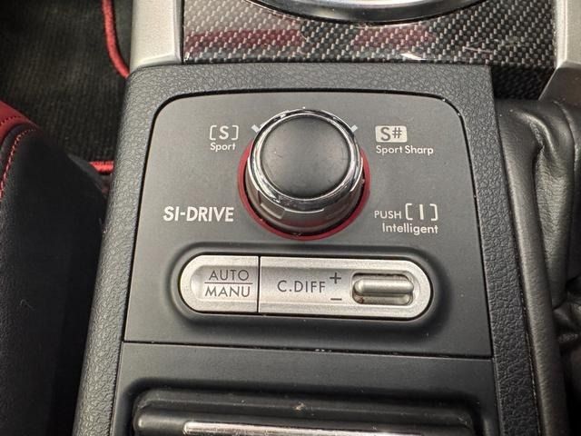 SUBARU WRX STI 2015 Image 31