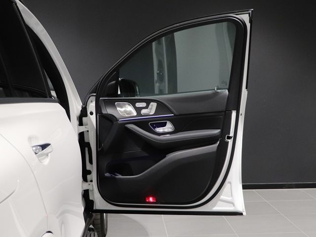 MERCEDES BENZ GLE CL 2024 Image 31