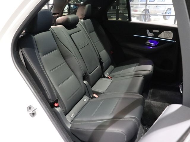 MERCEDES BENZ GLE CL 2024 Image 31