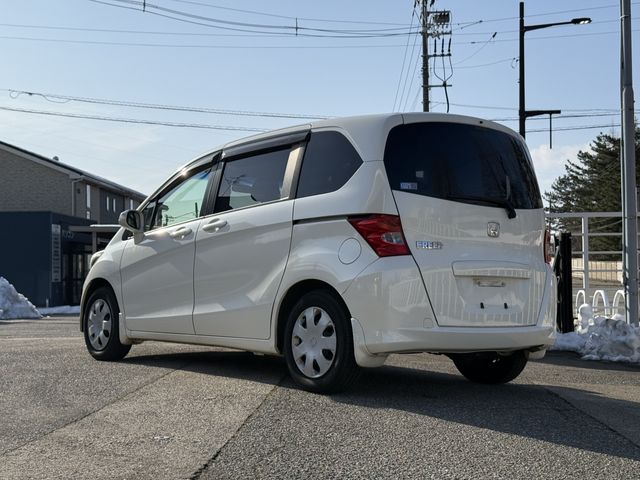 HONDA FREED 2011 Image 31