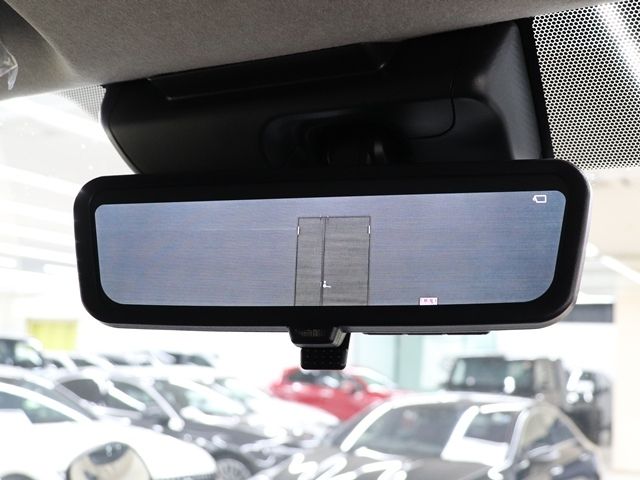 TOYOTA HIACE VAN 4WD 2025 Image 31