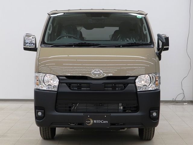 TOYOTA HIACE VAN 4WD 2025 Image 31