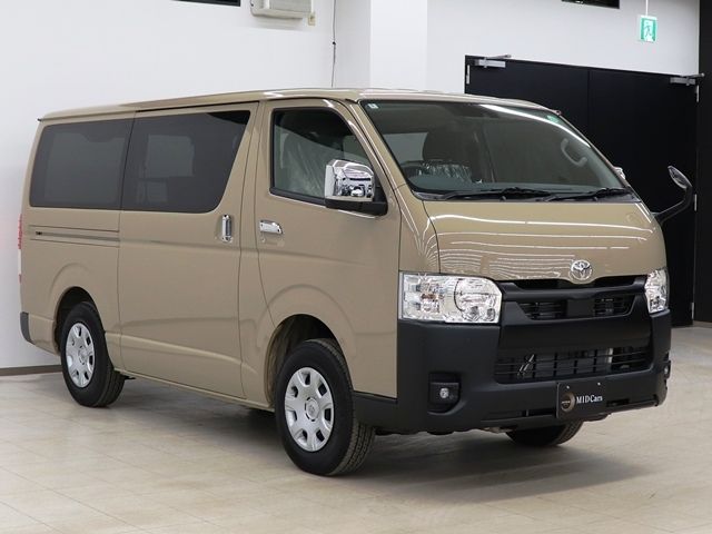 TOYOTA HIACE VAN 4WD 2025 Image 31
