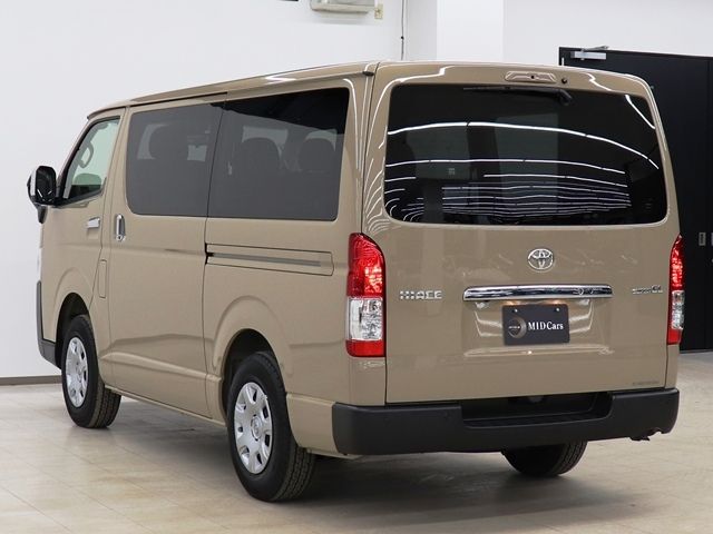 TOYOTA HIACE VAN 4WD 2025 Image 31