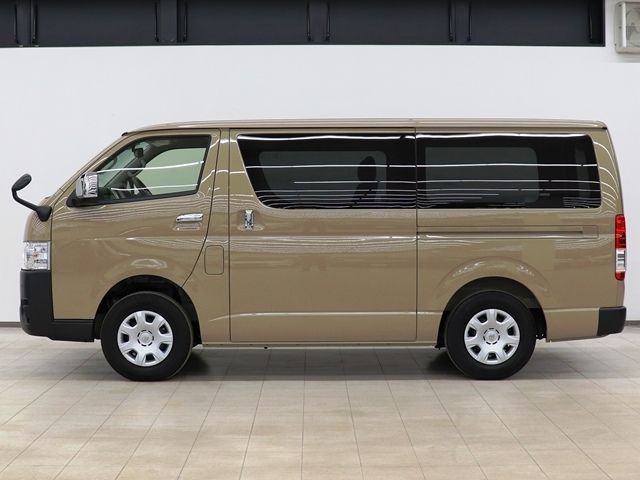 TOYOTA HIACE VAN 4WD 2025 Image 31