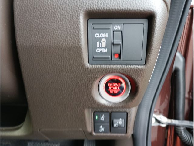 HONDA N BOX 4WD 2021 Image 31