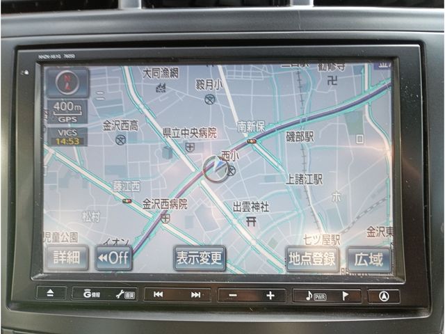 TOYOTA PRIUS ALPHA 2013 Image 31