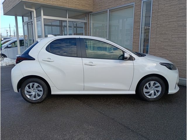 TOYOTA YARIS 2022 Image 31