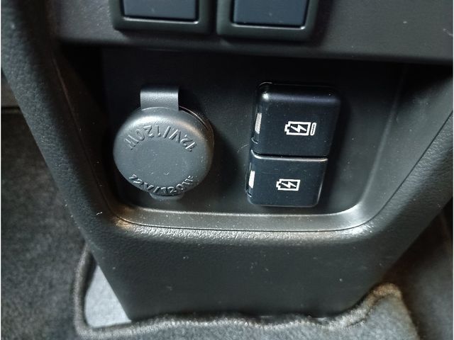 SUZUKI HUSTLER 4WD 2024 Image 31