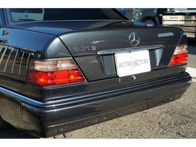 MERCEDES BENZ E CLAS 1995 Image 31