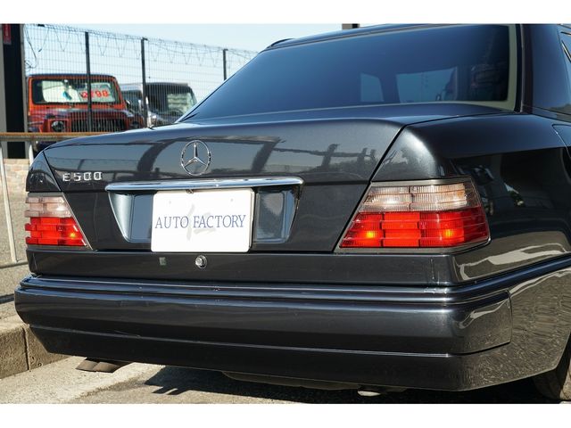 MERCEDES BENZ E CLAS 1995 Image 31