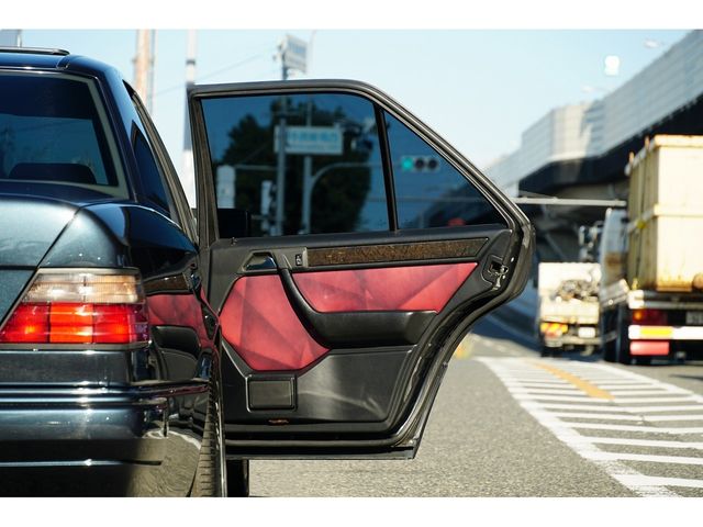 MERCEDES BENZ E CLAS 1995 Image 31