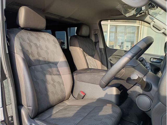 NISSAN CARAVAN VAN 4WD 2023 Image 31