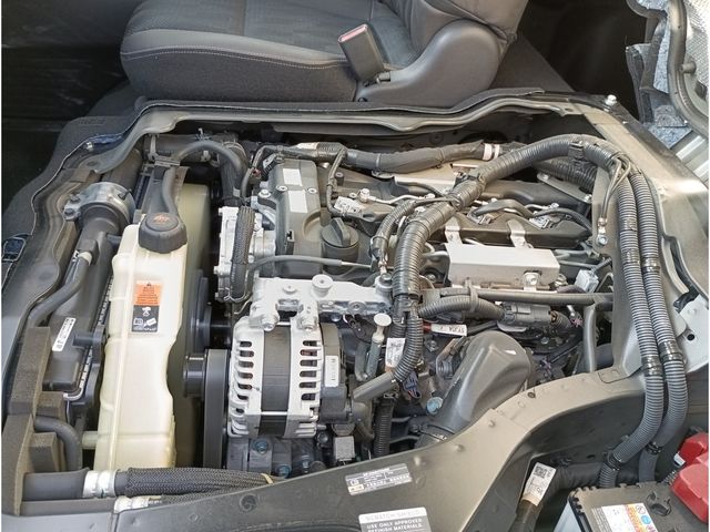 NISSAN CARAVAN VAN 4WD 2023 Image 31