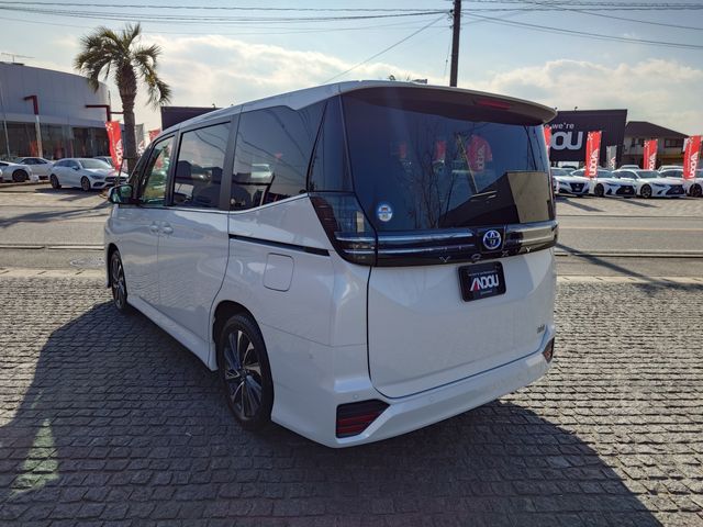 TOYOTA VOXY HYBRID 2025 Image 31