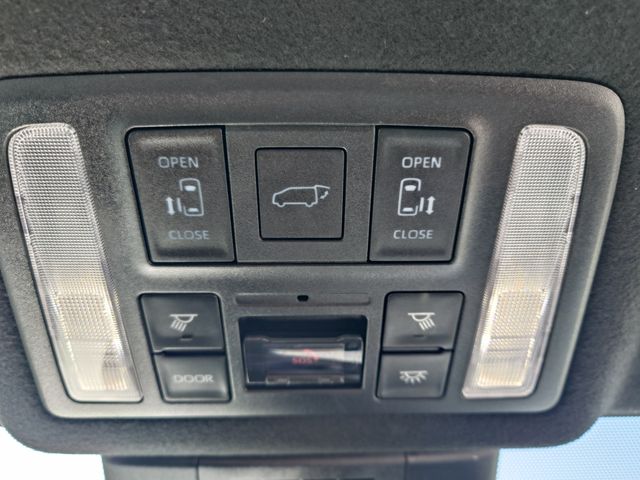 TOYOTA VOXY HYBRID 2025 Image 31