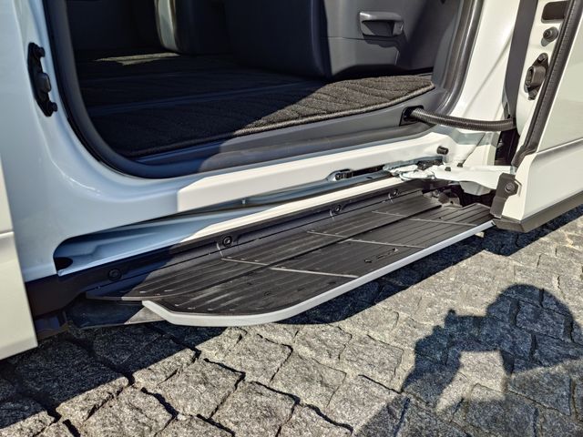 TOYOTA VOXY HYBRID 2025 Image 31