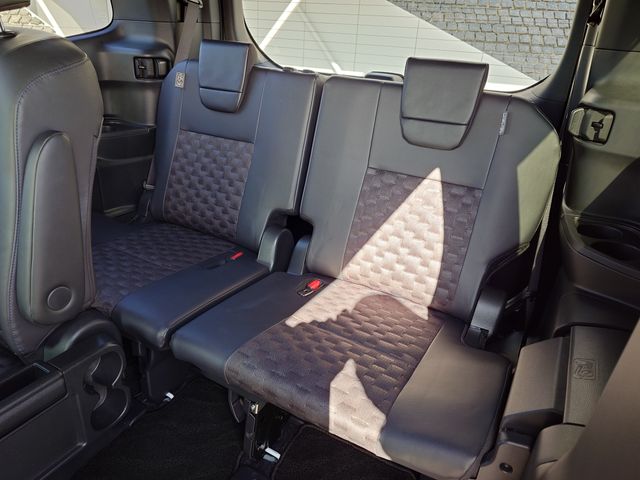 TOYOTA VOXY HYBRID 2025 Image 31