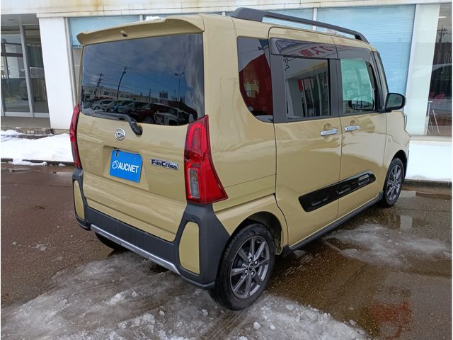 DAIHATSU TANTO FAN CROSS 2022 Image 31