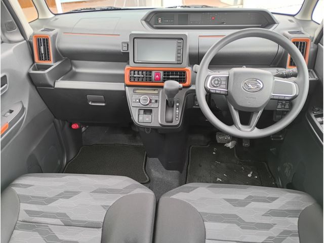 DAIHATSU TANTO FAN CROSS 2022 Image 31