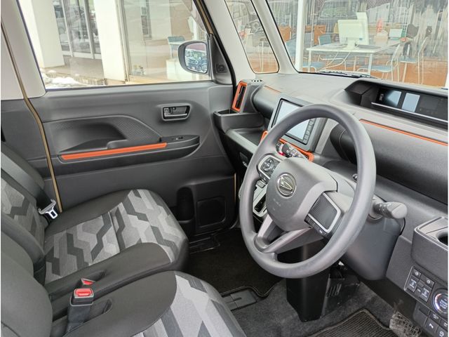 DAIHATSU TANTO FAN CROSS 2022 Image 31