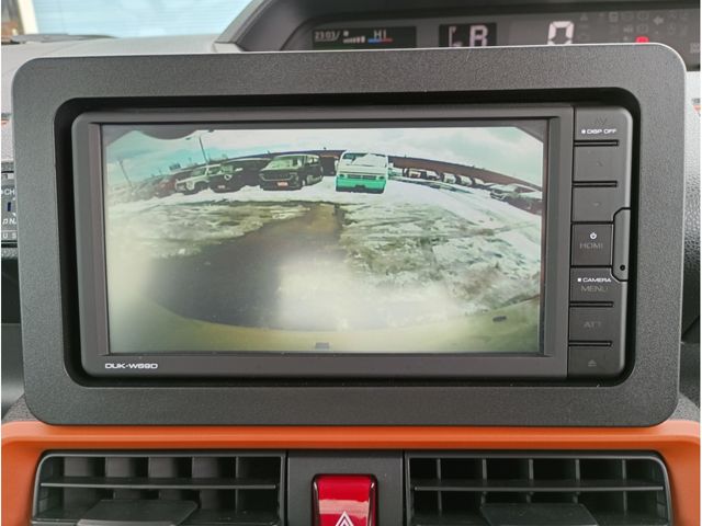 DAIHATSU TANTO FAN CROSS 2022 Image 31