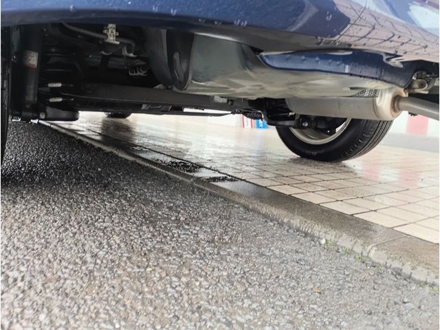 TOYOTA PRIUS ALPHA 2015 Image 31