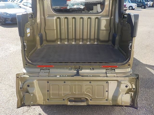 DAIHATSU ATRAI DECKVAN 4WD 2022 Image 31