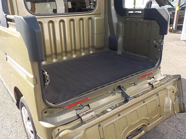 DAIHATSU ATRAI DECKVAN 4WD 2022 Image 31