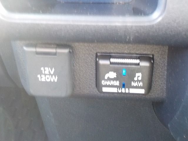 DAIHATSU ATRAI DECKVAN 4WD 2022 Image 31