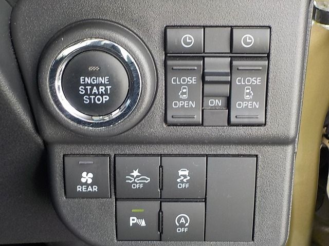 DAIHATSU ATRAI DECKVAN 4WD 2022 Image 31